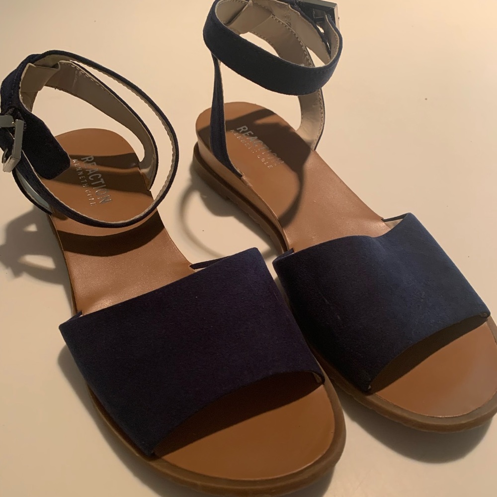 Kenneth Cole Reaction Jolly Low Wedge Sandal Womens